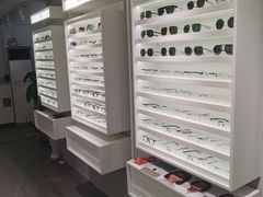 -目艮眼镜SHOWROOM(品牌集合店)