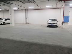 负二楼车库-延年酒店-延飨餐厅(延年文苑店)