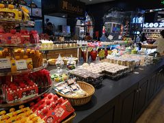 零售区-米洛克欧洲蛋糕(西南路店)