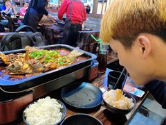 -宽窄巷子冒菜(中华广场店)