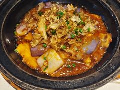 -阿瓦山寨·湘菜现炒·剁椒鱼头王(咸阳总店)