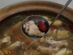 连州果园鸡-威邵鸡煲(西华路总店)