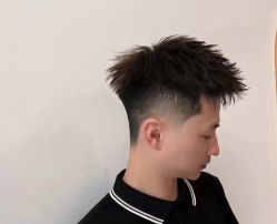 点击看大图 -尼特斯男士发型馆