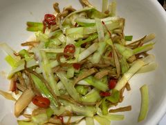 韭黄杏鲍菇-建辉湖南土菜馆(南大街店)