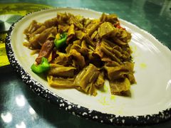 -天天向上素食餐厅(五台山店)