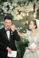 点击看大图 -拉瑞娜LaReine婚纱礼服高级定制