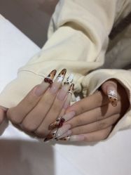 -LynLyn琳林美甲美睫