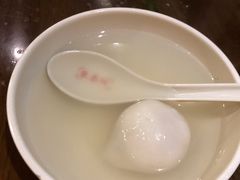 鲜肉汤圆-东泰祥生煎馆(陕西南路店)