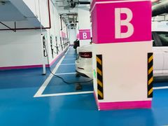 -新世界新丸中心-地下停车场