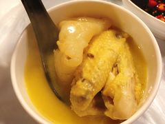 -鲜入围煮花胶鸡海鲜火锅