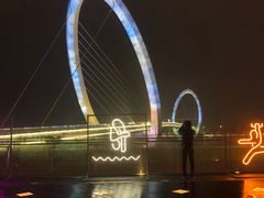 -南京眼步行桥