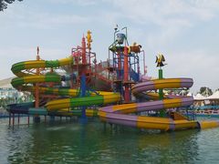 -沈阳龙润夏宫温泉水乐园