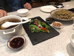 粤式腊肉生焗青菜-汤和好天气 粤菜小馆(鸳鸯店)