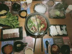 -呷哺呷哺(星光天地店)