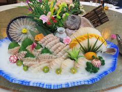 -东豪园林海鲜酒家(南港路辅路店)