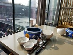 靠窗位-享月汤皇·海鲜小火锅·聚会(曲江创意谷店)