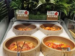 -金滏山·烤肉海鲜火锅自助(襄阳万达店)