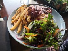 -12 Rocks Beach Bar Cafe