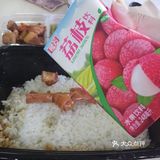 同事推荐的，两个菜加一瓶饮料，一共29.9