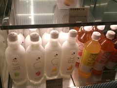 -喜茶(滨江宏岸店)