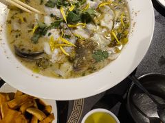 -花溪雨·森林餐厅(石基店)