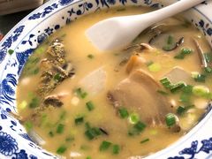 鱼头汤-芸海阁·农家私房菜(沙家浜景区出口店)