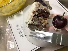 -半勺舒舒生日蛋糕店