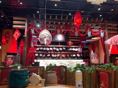 -老滇山寨•云南特色菜•地方菜•民族风情歌舞表演(金碧店)