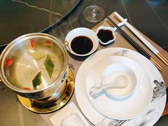 -鼎泰亨·海鲜牛肉餐厅(滨江店)