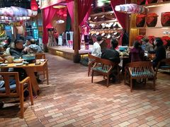 -老滇山寨•云南特色菜•地方菜•民族风情歌舞表演(金碧店)