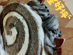 黑芝麻芝士犇犇卷-星巴克(成都龙湖三千集店)