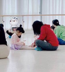 -艾薇芭蕾艺术中心