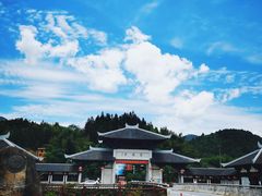 -紫鹊界梯田景区