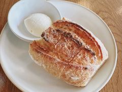 -ROAST coffee & eatery