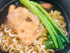 腸仔雞扒公仔麵-太兴烧味餐厅(香港机场店)