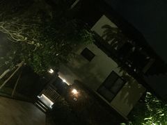 -三亚亚龙湾五号度假别墅酒店