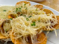 蒜蓉粉丝蒸扇贝-明记海鲜大排档(巽寮湾店)