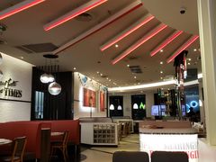 大堂-必胜客(绿地新都会店)