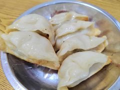 -黄阿姨锅贴大王(万航渡路店)