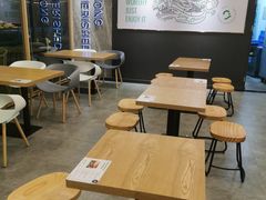 大堂-龙治汉堡(中华城店)