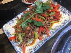 -乐山食古香跷脚牛肉