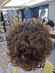 -藤野造型·专业烫染店