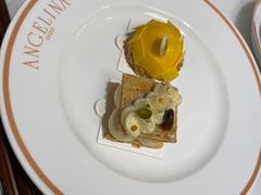 开心果拿破仑-Angelina安吉丽娜(恒隆广场店)