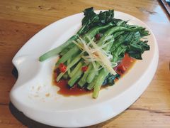 白灼时蔬-颐和•海鲜砂锅粥•啫啫煲(奥林匹克广场店)