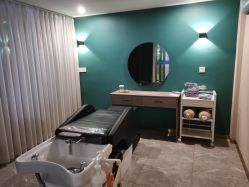 -水灵珑美容造型中心