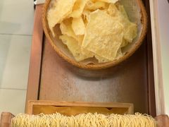 -洪氏嗨捞·广东猪肚鸡·椰子鸡火锅(西咸万象城店)