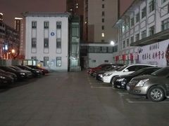 -上海中医药大学附属市中医医院-停车场