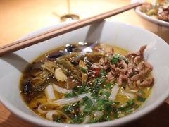 泡椒肉丝米粉-村外有星光小食铺(长嘉汇店)