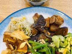 -上海宝信宝马4S店