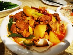 新疆大盘鸡-巴扎美食·新疆菜·西域歌舞表演餐厅(新疆大厦店)